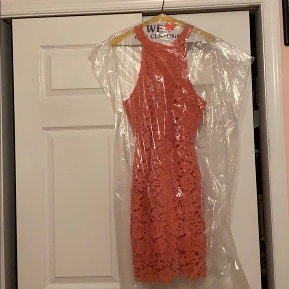 HOST PICK Lulu’s coral lace dress - Picture 5 of 8